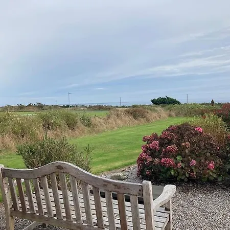Beautiful One Bed With Stunning Sea View