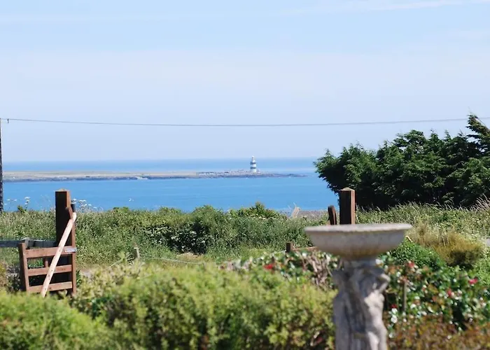 Beautiful One Bed With Stunning Sea View * Вотафорд